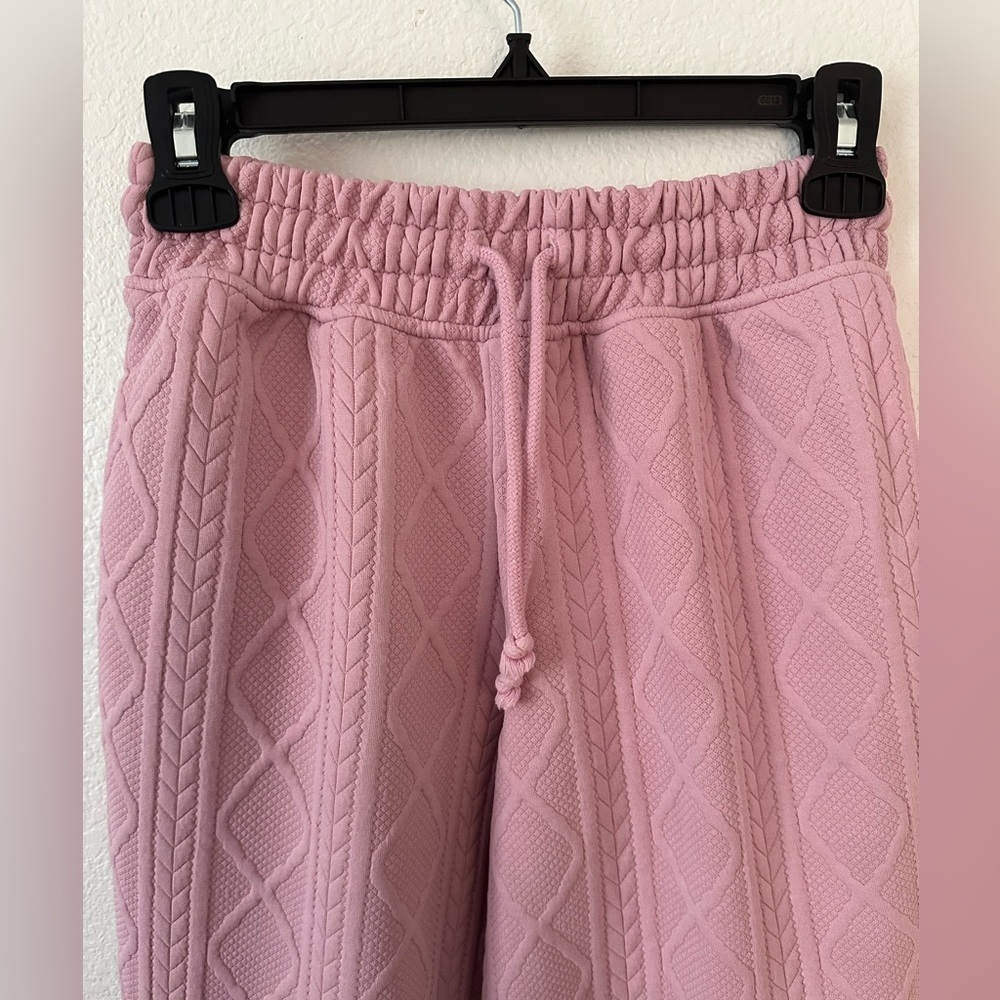 Women’s Size XS Pink Textured Jogger Pants - Picture 3 of 7